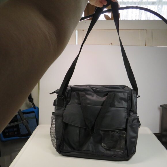 Diaper Bag Black New w/o Tags Water Resistant Hand & Shoulder Strap - Picture 2 of 12